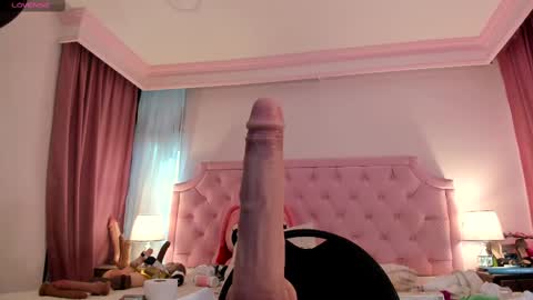 Snapshot of valentoro1 chatting on February 17, 3:22 pm Vale Toro online show from February 17, 3:22 pm