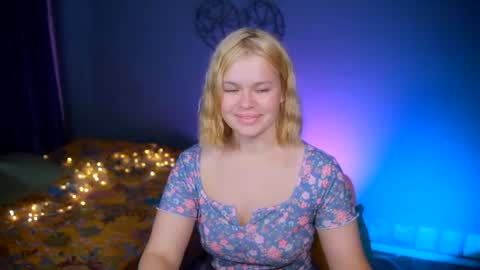 valeri______ online show from July 30, 8:15 am
