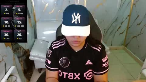 valeri_harpers4 online show from March 18, 1:28 pm