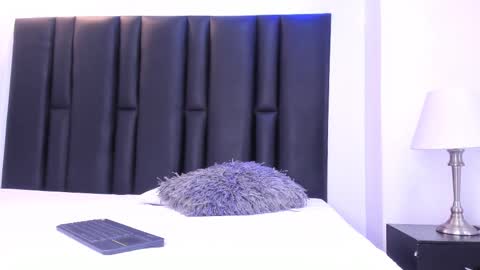 Snapshot of valeri_tafur chatting on March 7, 4:55 pm valeri_tafur online show from March 7, 4:55 pm
