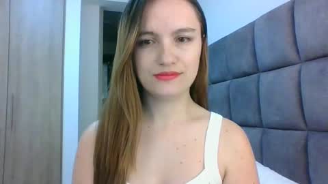 valeriafrannco online show from February 26, 3:25 am