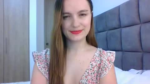 valeriafrannco online show from February 17, 10:05 pm