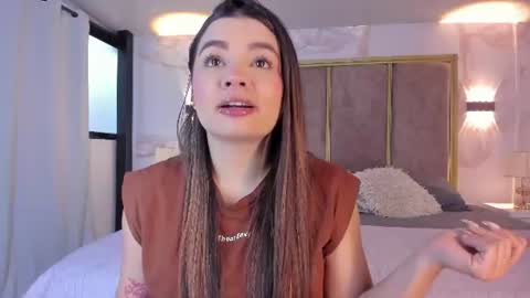 valeriaortegaa online show from June 17, 11:59 am