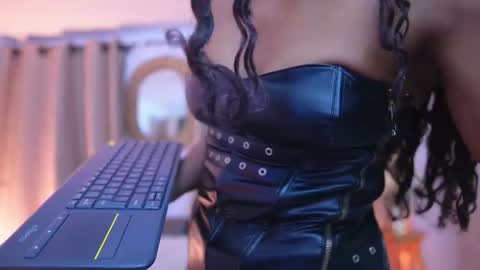 Valerie Style3 online show from November 20, 4:22 am