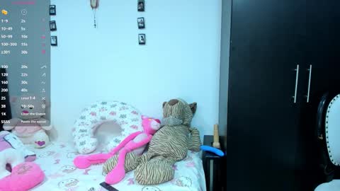 Valerie online show from December 1, 11:58 pm