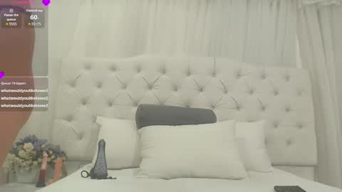 valeria111111 online show from October 7, 8:05 pm