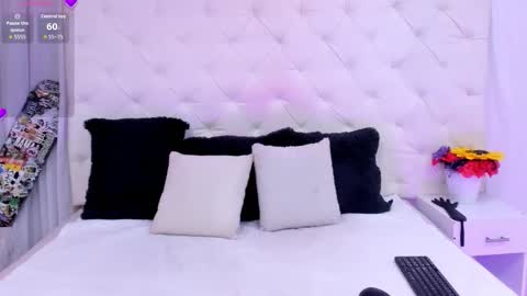 valeria111111 online show from October 3, 12:24 pm