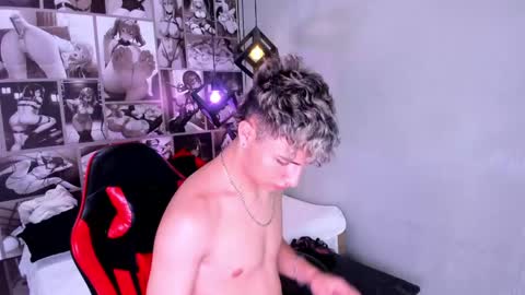 V A L E R I U S  online show from May 22, 1:23 am