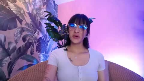 valery_blush online show from April 22, 4:41 am