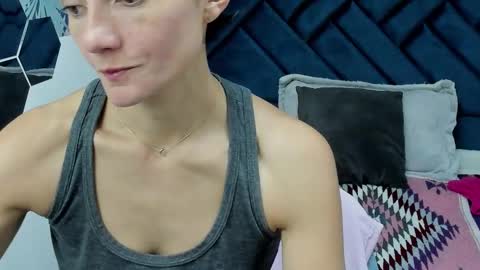 VALERY MORE online show from November 8, 12:30 pm