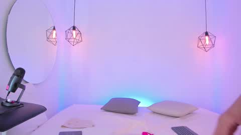 Snapshot of valery_santorini chatting on February 17, 11:23 am VALERY online show from February 17, 11:23 am