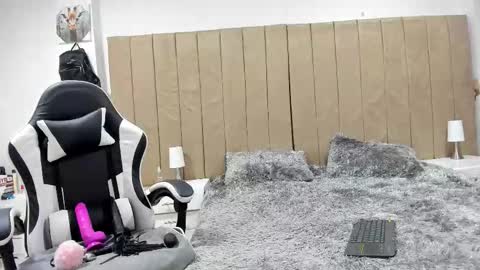 valery online show from March 15, 7:56 am