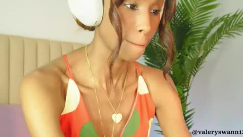 Valery swan1 online show from February 11, 4:27 am