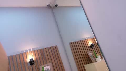 Valerya Collem online show from February 19, 4:11 am