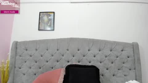Snapshot of valesskahall chatting on October 4, 12:36 pm Valesskahall online show from October 4, 12:36 pm