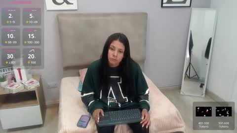 valevicious online show from November 21, 7:45 pm