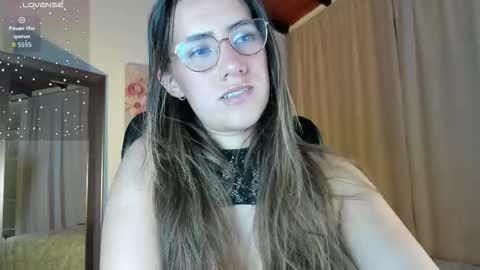 valey_x online show from December 4, 4:45 am