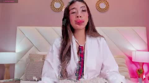 Valey  online show from April 9, 2:56 pm