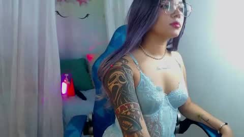 V A L K A   online show from June 28, 4:41 am