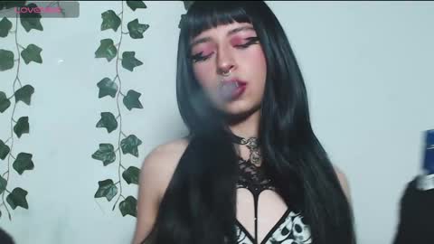 vamp online show from April 22, 4:19 am