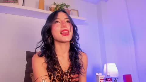 vamp  online show from April 29, 8:57 pm