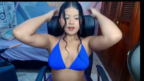 vane_latin18 online show from April 21, 1:42 am