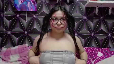 vanesa_ks online show from January 16, 4:43 am