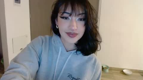 Vans online show from January 5, 10:46 pm