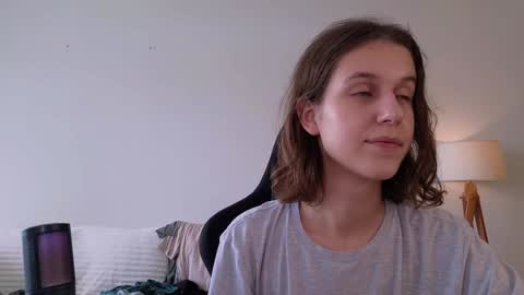 vanessa online show from December 7, 4:04 am