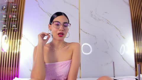 Vanessa online show from April 3, 8:27 pm