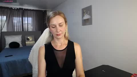 Vanessa  online show from June 22, 1:07 pm
