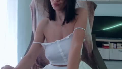 Snapshot of vanessalarahot chatting on October 1, 10:47 am Vanessa online show from October 1, 10:47 am