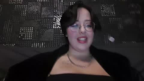 vanessashadow online show from September 28, 4:38 pm