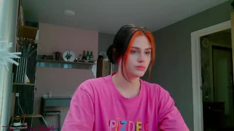 vanessatenderness online show from April 12, 9:35 am
