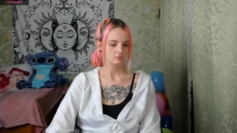 Adelina online show from December 18, 12:07 pm