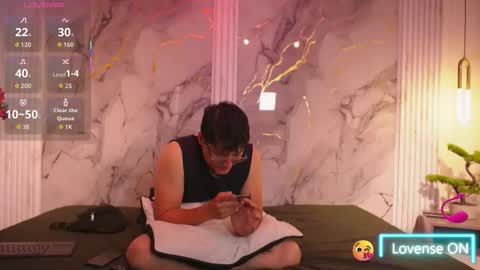 vanilla_hot_ online show from January 11, 7:42 pm