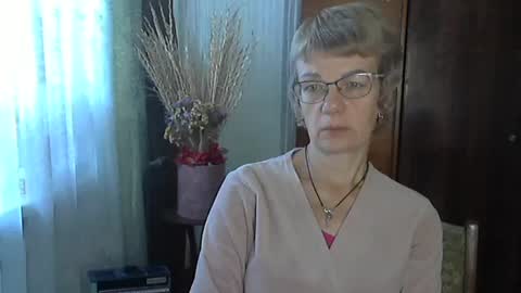 Vanillaxcreamy online show from October 24, 9:21 am