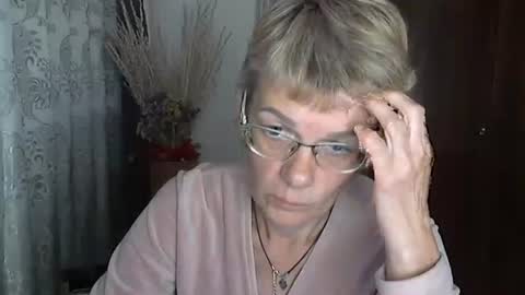 Snapshot of vanillaxcreamy chatting on October 14, 3:26 pm Vanillaxcreamy online show from October 14, 3:26 pm