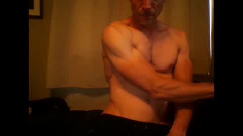 vanmankits11 online show from May 17, 11:58 pm