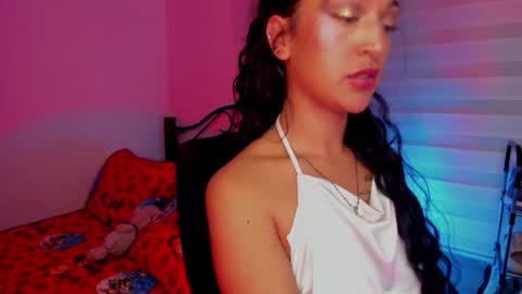 vannegoddess online show from December 2, 3:05 am