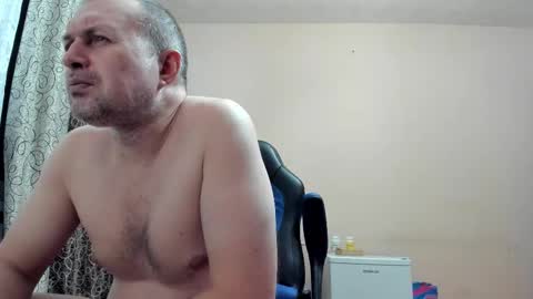 vano_822 online show from November 30, 7:32 pm