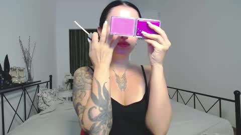 vaolietkat online show from September 16, 6:05 am