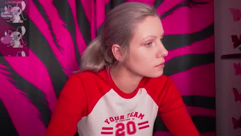 Snapshot of vasya_sylvia chatting on October 20, 10:31 am Vasya Sylvia online show from October 20, 10:31 am