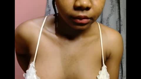 vee62 online show from April 16, 12:00 am