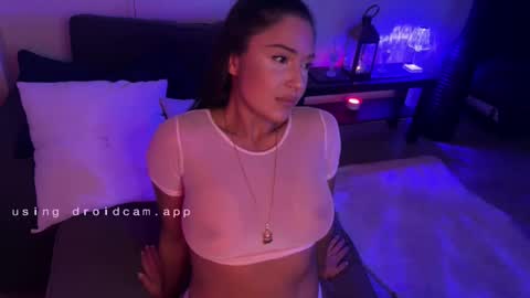 VeeDeeDuo online show from April 27, 8:23 am