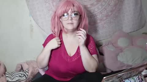 Snapshot of veelehanex3 chatting on October 9, 1:05 pm Veronica Lehane online show from October 9, 1:05 pm