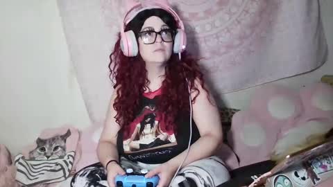 Snapshot of veelehanex3 chatting on October 3, 3:15 am Veronica Lehane online show from October 3, 3:15 am