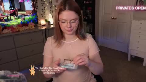 vegas_romance online show from March 25, 12:50 am