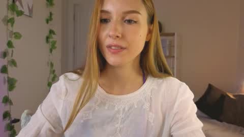 Maria online show from September 13, 3:36 pm