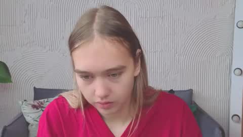Snapshot of vel1ka chatting on September 13, 9:23 am Barbara online show from September 13, 9:23 am